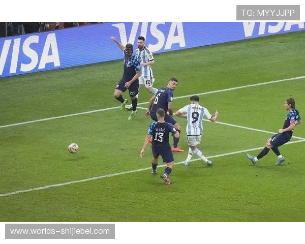 梅西在世界杯淘汰赛中的经典进球盘点及其对阿根廷晋级的意义